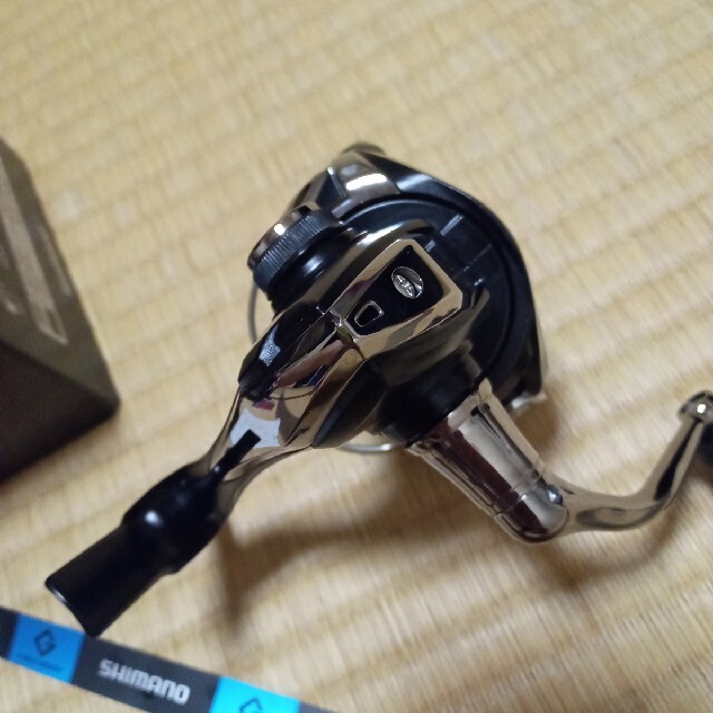 SHIMANO(シマノ)のSHIMANO 21 NEXAVE 2500S シマノ 21 ネクサーブ スポーツ/アウトドアのフィッシング(リール)の商品写真