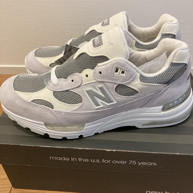 New Balance(ニューバランス)の【新品未使用】NEW BALANCE M992 NC 27.5cm メンズの靴/シューズ(スニーカー)の商品写真