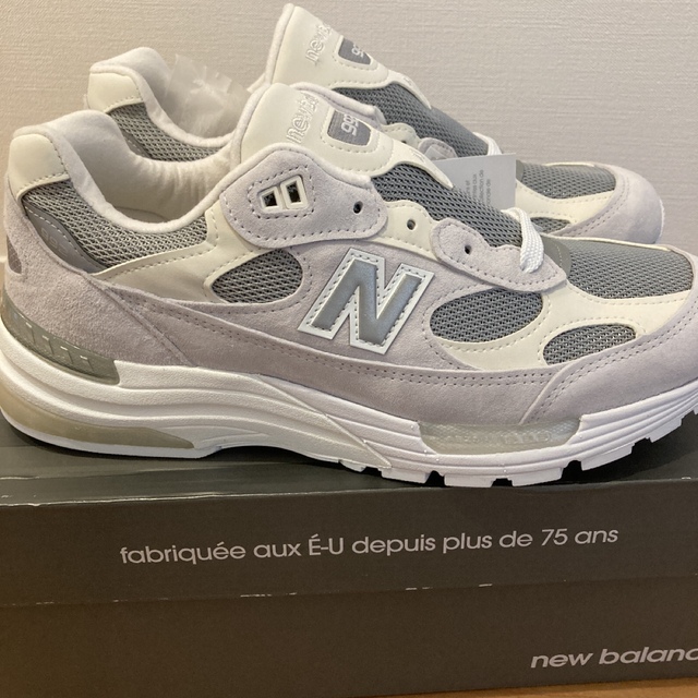 New Balance(ニューバランス)の【新品未使用】NEW BALANCE M992 NC 27.5cm メンズの靴/シューズ(スニーカー)の商品写真