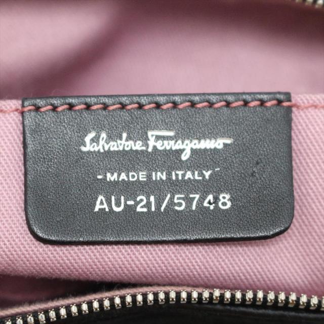 Salvatore Ferragamo(サルヴァトーレフェラガモ)のサルバトーレフェラガモ ショルダーバッグ レディースのバッグ(ショルダーバッグ)の商品写真