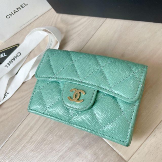 美品 CHANEL シャネル 2つ折り財布 ミニ財布 - www.glycoala.com