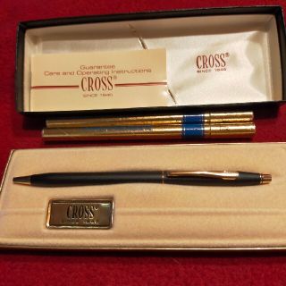 クロス(CROSS)のCROSS ボールペン　替芯2本付　未使用 黒艶消し(ペン/マーカー)