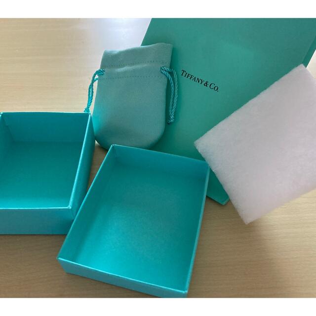 Tiffany & Co.(ティファニー)のティファニー3点セット　アクセサリー用　空箱・巾着・紙袋 レディースのバッグ(ショップ袋)の商品写真