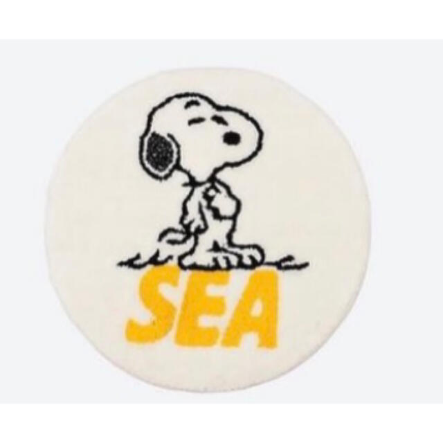 PEANUTS × WIND AND SEA Snoopy Rug 1