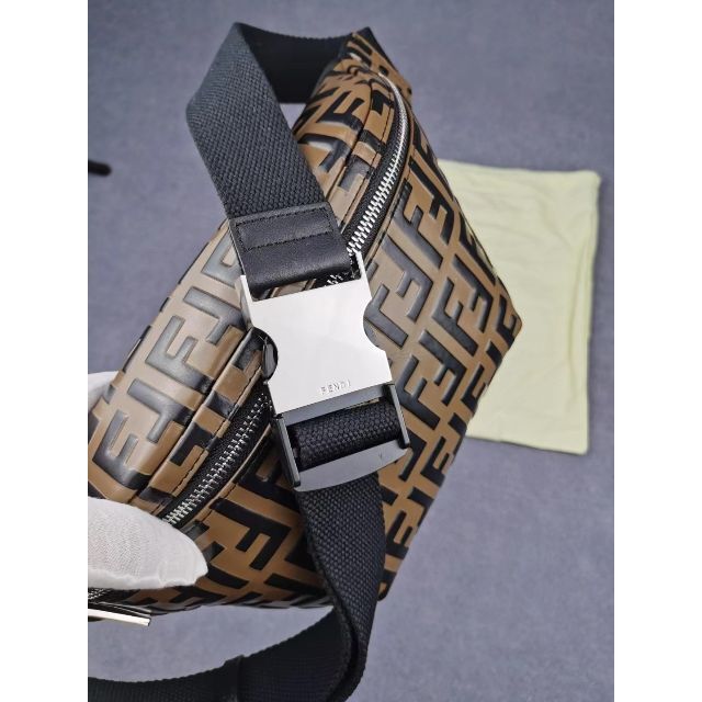 FENDI フェンディ ベルトバッグ ウエストポーチ ショルダー 全商品