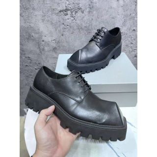 Balenciaga トルーパー　ダービー