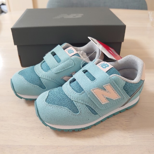 New Balance(ニューバランス)のニューバランス　スニーカー16.0cm キッズ/ベビー/マタニティのキッズ靴/シューズ(15cm~)(スニーカー)の商品写真