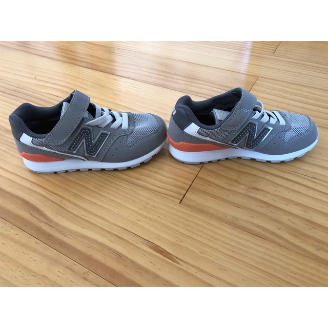 New Balance(ニューバランス)のニューバランス キッズ キッズ/ベビー/マタニティのキッズ靴/シューズ(15cm~)(スニーカー)の商品写真