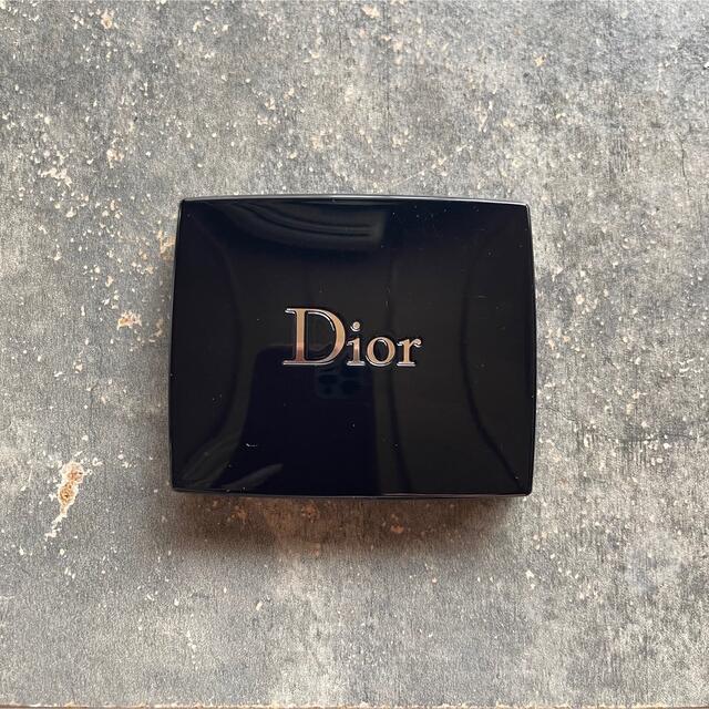 Dior(ディオール)のDior サンククルール　5色アイシャドウ コスメ/美容のベースメイク/化粧品(アイシャドウ)の商品写真