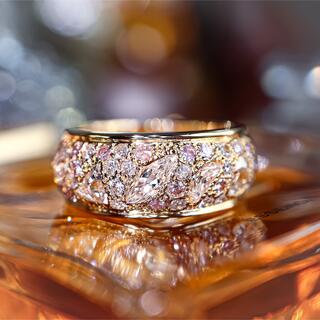 天然ピンクダイヤモンドと色んなカットのダイヤモンドのパヴェリング(リング(指輪))