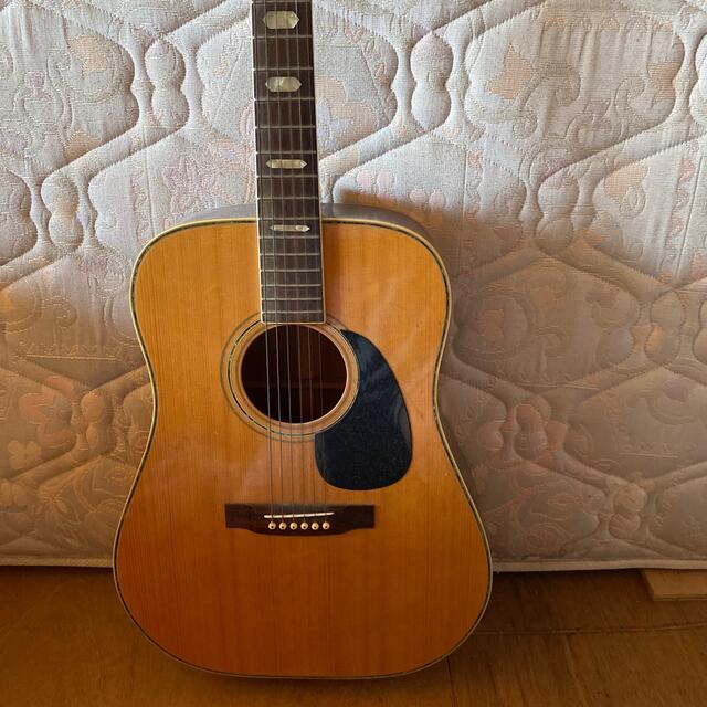 アコスティクギター 楽器のギター(アコースティックギター)の商品写真