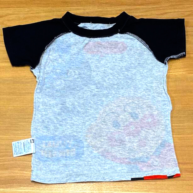 アンパンマン(アンパンマン)のアンパンマン　Tシャツ　90サイズ キッズ/ベビー/マタニティのキッズ服男の子用(90cm~)(Tシャツ/カットソー)の商品写真