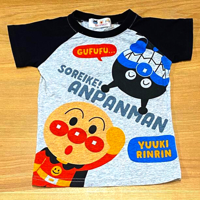 アンパンマン(アンパンマン)のアンパンマン　Tシャツ　90サイズ キッズ/ベビー/マタニティのキッズ服男の子用(90cm~)(Tシャツ/カットソー)の商品写真