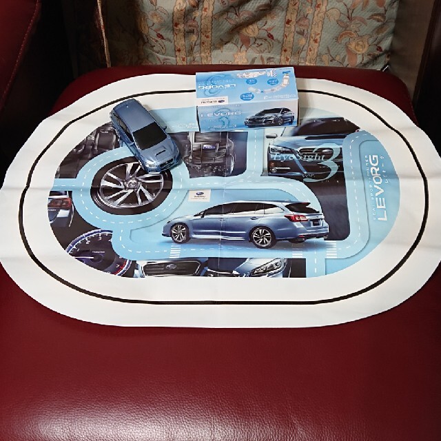 スバル - SUBARU レヴォーグ ぶつからない ミニカー コース付き 非売品