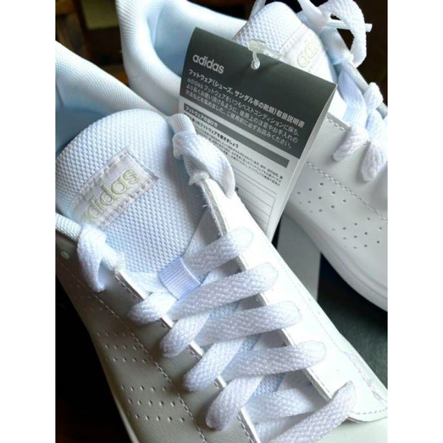 adidas(アディダス)のamun様      ✨23cm✨ALL WHITE✨アディダス✨アドバンコート レディースの靴/シューズ(スニーカー)の商品写真