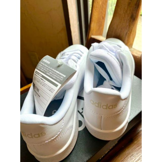 adidas(アディダス)のamun様      ✨23cm✨ALL WHITE✨アディダス✨アドバンコート レディースの靴/シューズ(スニーカー)の商品写真