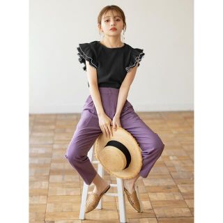 グレイル(GRL)の新品 GRL グレイル 袖フリルプリーツブラウス on039 ブラック(シャツ/ブラウス(半袖/袖なし))