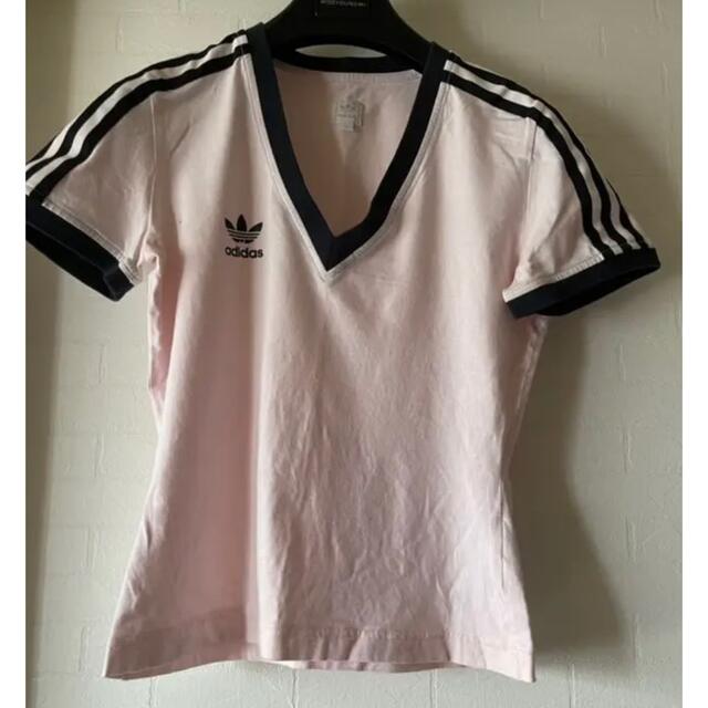 adidas(アディダス)のadidas　Tシャツ　Ｖネック　トップス　ジムウエアー レディースのトップス(Tシャツ(半袖/袖なし))の商品写真