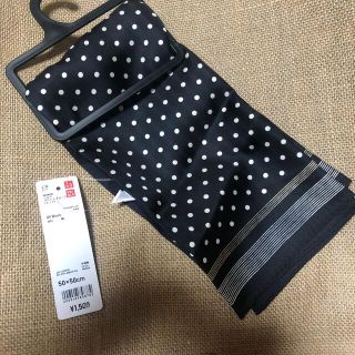 ユニクロ(UNIQLO)のUNIQLO シルクスカーフ(バンダナ/スカーフ)