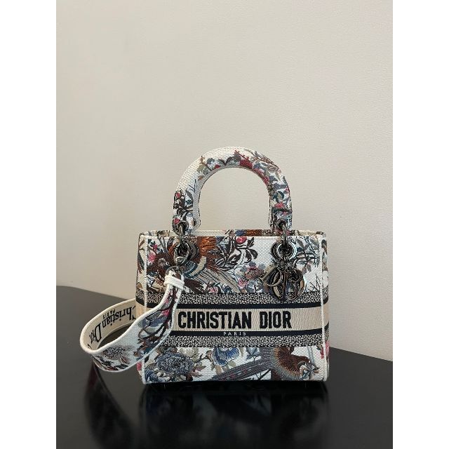 使い勝手の良い】 Christian Dior - LADY D-LITE ミディアムバッグ