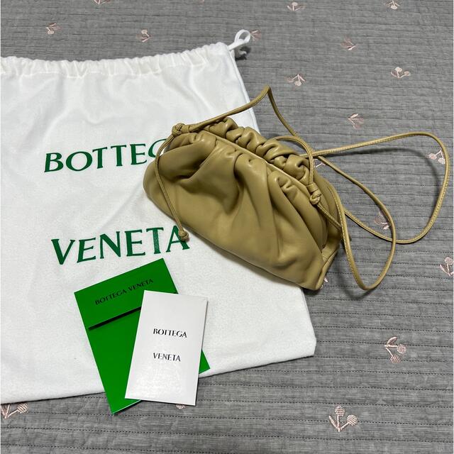 Bottega Veneta(ボッテガヴェネタ)のせっちゃん☆様専用！！正規品☆新品同様☆ボッテガ　ヴェネタ　ミニザポーチ　 レディースのバッグ(ショルダーバッグ)の商品写真