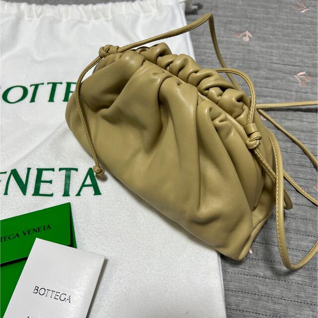 Bottega Veneta(ボッテガヴェネタ)のせっちゃん☆様専用！！正規品☆新品同様☆ボッテガ　ヴェネタ　ミニザポーチ　 レディースのバッグ(ショルダーバッグ)の商品写真