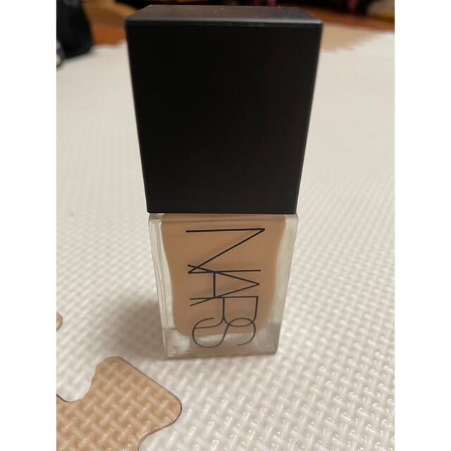 NARS ライトリフレクティングファンデーション　02166