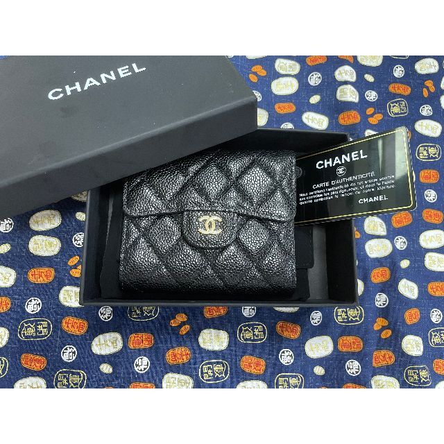 CHANEL シャネル 財布  マトラッセ　キャビアスキン　三つ折り　ブラック