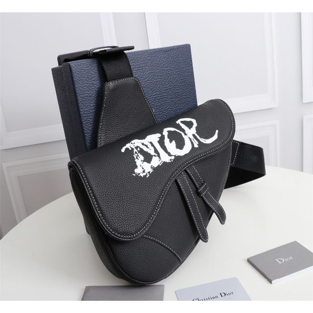 46 割引 Sale Christian Dior Dior ディオール Saddle Bag サドルバッグ グレインドカーフ ショルダーバッグ メンズ Sofia Com Bo