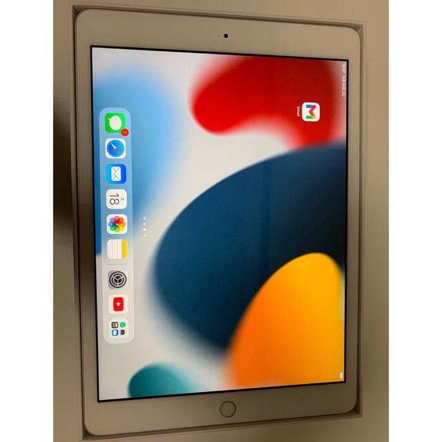 iPad8世代 32GB WiFiモデル シルバー 値下げ38000→35000 【最安値に