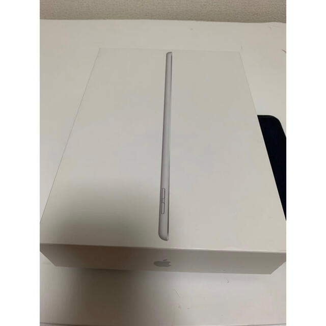 iPad8世代 32GB WiFiモデル シルバー 値下げ38000→35000 1