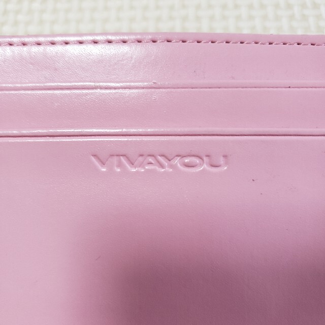 VIVAYOU(ビバユー)のVIVAYOU パスケース レディースのファッション小物(パスケース/IDカードホルダー)の商品写真