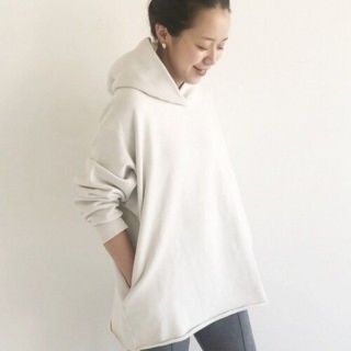 プラージュ(Plage)のplage  19SS   製品染めAラインパーカー  ホワイト(パーカー)