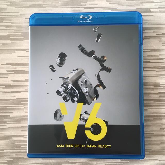 V6(ブイシックス)のV6　ASIA　TOUR　2010in　JAPAN　READY？ Blu-ray エンタメ/ホビーのDVD/ブルーレイ(ミュージック)の商品写真