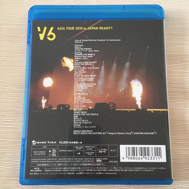 V6(ブイシックス)のV6　ASIA　TOUR　2010in　JAPAN　READY？ Blu-ray エンタメ/ホビーのDVD/ブルーレイ(ミュージック)の商品写真