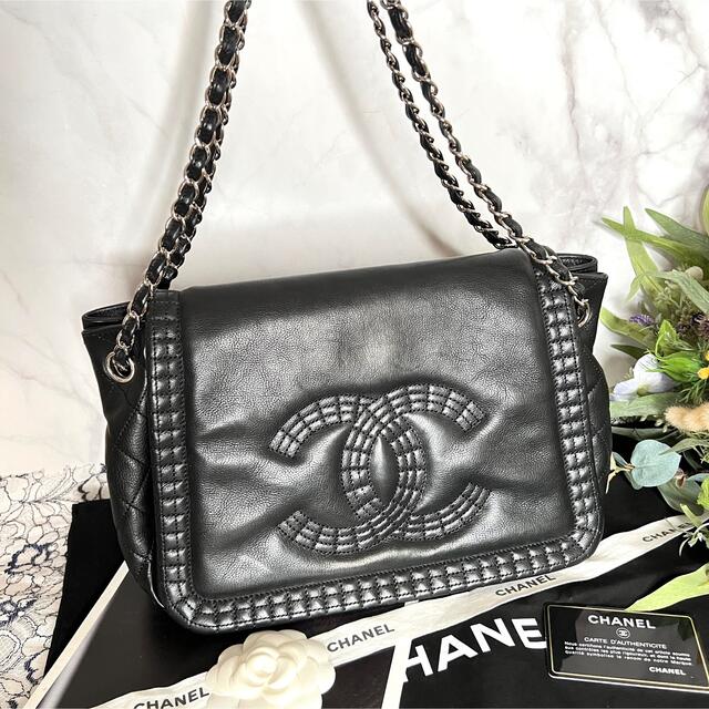 新品未使用ダク付きCHANEL 超レア！CCマーク入りカシミヤ製アームカバー-