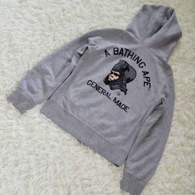 A BATHING APE(アベイシングエイプ)のエイプ　General made 　パーカー　長袖　バックプリント　グレー レディースのトップス(パーカー)の商品写真