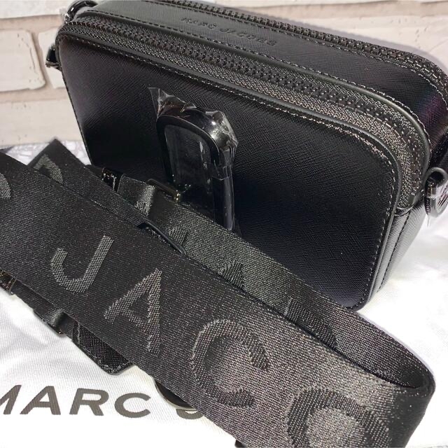 MARC JACOBS(マークジェイコブス)の《在庫限り》《新品未使用》《セール中》マークジェイコブス  スナップショット レディースのバッグ(ショルダーバッグ)の商品写真