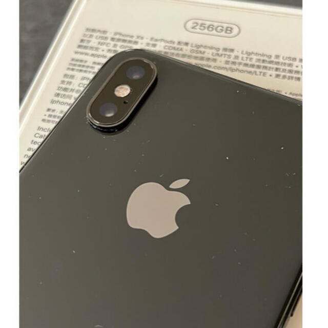 iPhone xs 256GB 香港　海外　simフリー