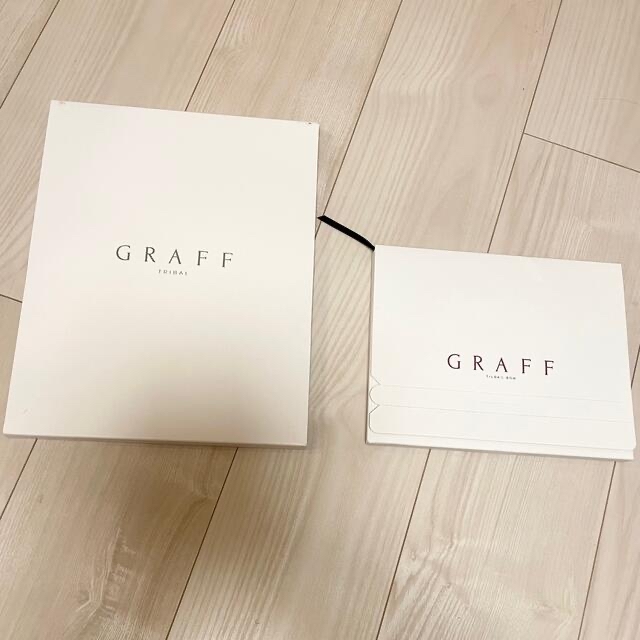 graff(グラフ)のグラフ　カタログ エンタメ/ホビーの本(ファッション/美容)の商品写真
