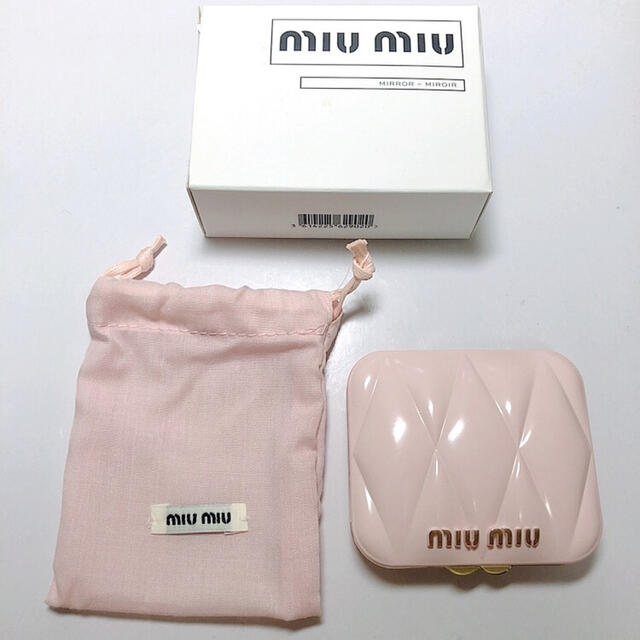 新商品!新型 miumiu 非売品 ミラー ピンク 巾着袋付き