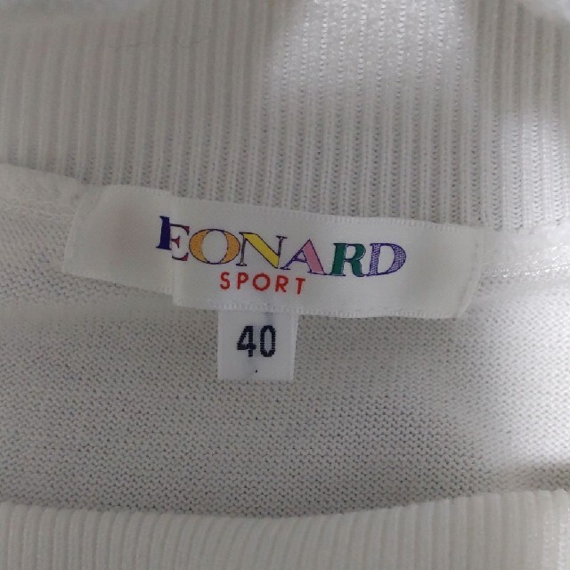 LEONARD(レオナール)のLEONARD SPORT　良品✨白地に綺麗な花&ハート総柄ロゴ刺繍 レディースのトップス(カットソー(長袖/七分))の商品写真