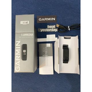 ガーミン(GARMIN)の【zumies様専用】ガーミンの活動量計 vivosmart5 Lサイズ(トレーニング用品)