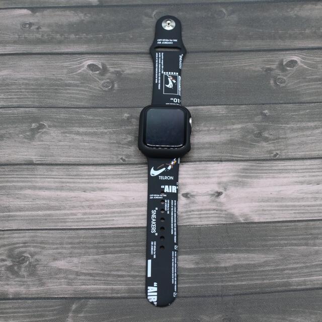 Apple Watch(アップルウォッチ)のApple Watch 7 バンド 45mmアップルウォッチ SE 44 ベルト メンズの時計(ラバーベルト)の商品写真