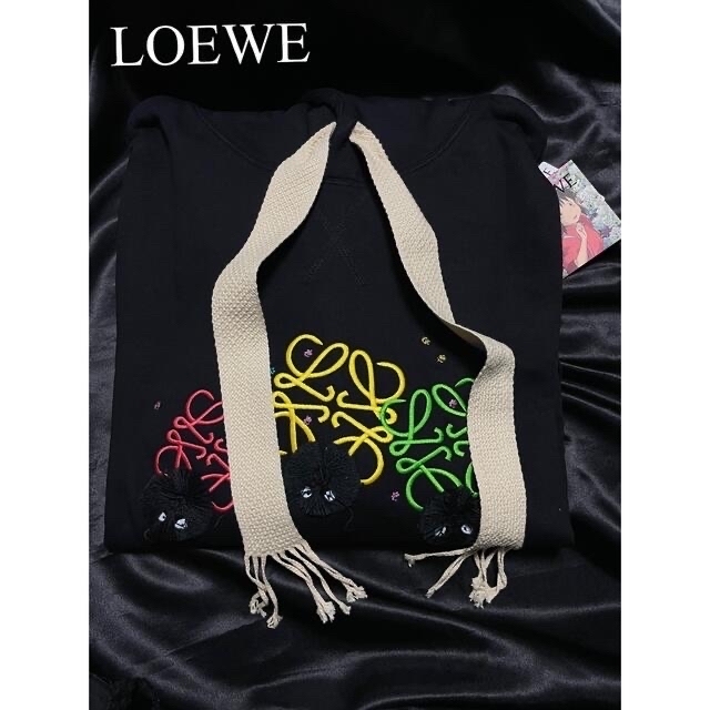 LOEWE(ロエベ)の【LOEWE &ジブリ Collabo】XXLロエベパーカー『千と千尋の神隠し』 レディースのトップス(パーカー)の商品写真