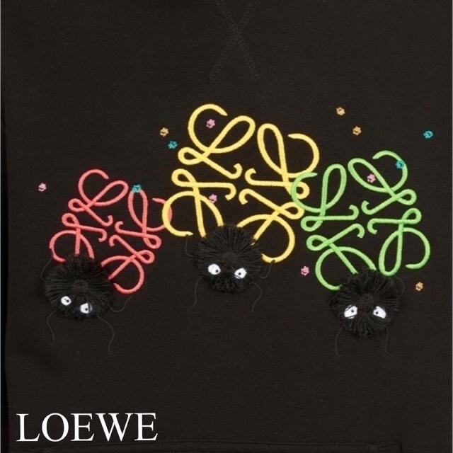 LOEWE(ロエベ)の【LOEWE &ジブリ Collabo】XXLロエベパーカー『千と千尋の神隠し』 レディースのトップス(パーカー)の商品写真