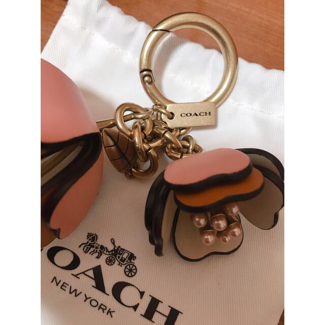 COACH ティーローズ バックチャーム-