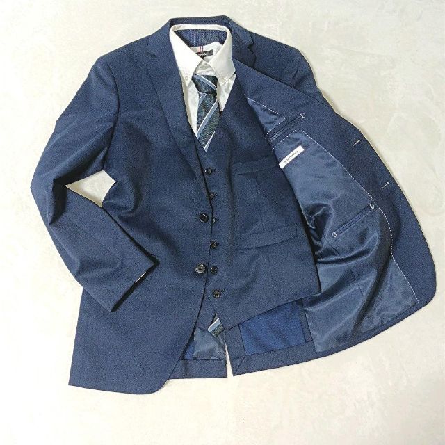 THE SUIT COMPANY(スーツカンパニー)のザスーツカンパニー　スーツ　ネイビー　175cm-8Drop　スリーピース　美品 メンズのスーツ(セットアップ)の商品写真