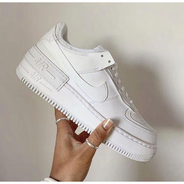 NIKE - ☆入手困難モデル☆ NIKE AIR FORCE 1 Shadow 22.5cmの通販 by ...