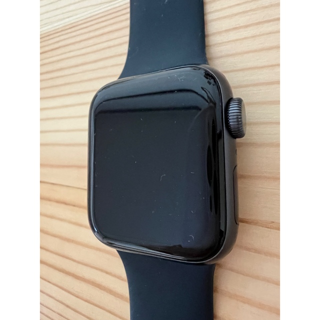 Apple Watch(アップルウォッチ)のApple Watch SE メンズの時計(腕時計(デジタル))の商品写真